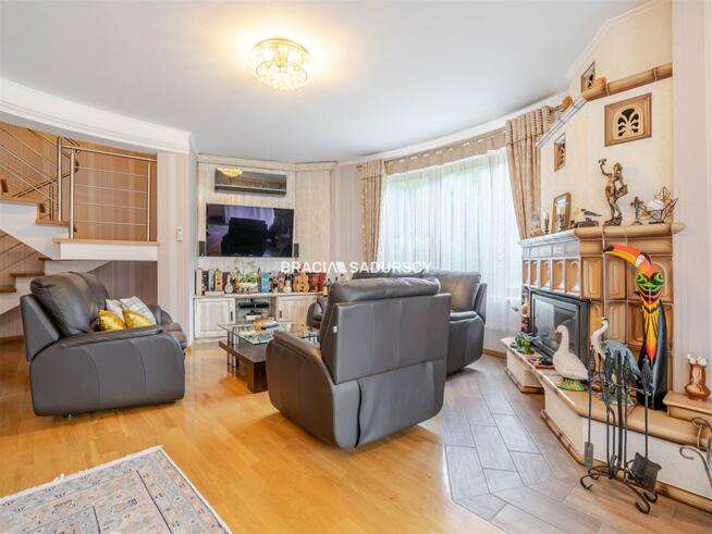 Dom Myślenice Zarabie, Bukowa