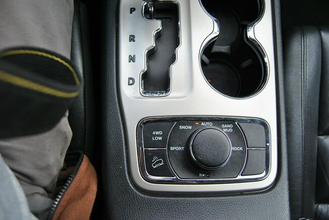 Jeep Grand Cherokee Zarejestrowany PL * 2 komplety Alu felg * Skóra grzana* NAVI* Kamera