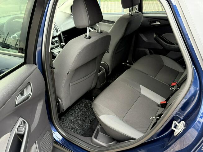 Ford Focus *zwykły silnik*rok gwarancji w cenie*bi-xenony*super stan*z Niemiec*