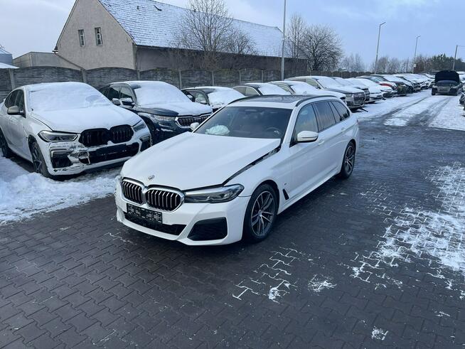 BMW 520 Mpakiet XDrive Skóra Kamera Pamięć Panorama HAK 190KM