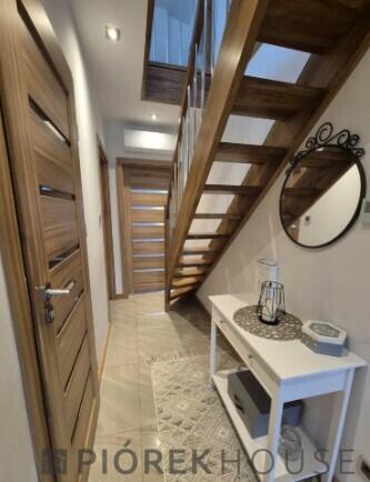 4-pokojowe mieszkanie w Markach