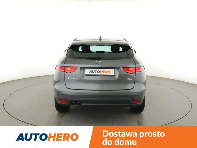Jaguar F-PACE 20d Automat AWD Portfolio Nawigacja Tempomat Meridian Bixenon Kamera
