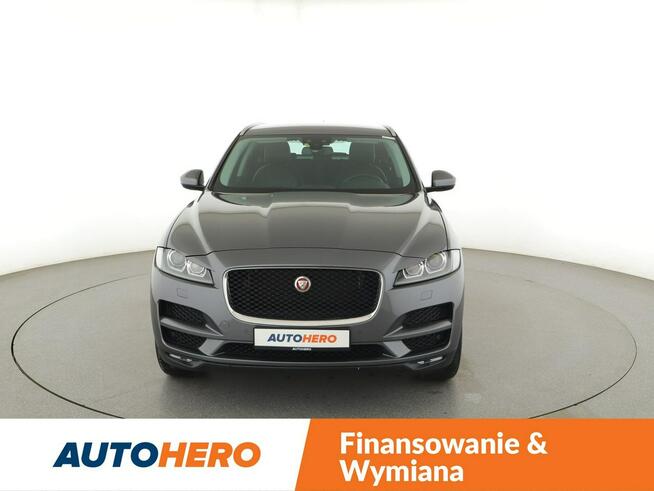 Jaguar F-PACE 20d Automat AWD Portfolio Nawigacja Tempomat Meridian Bixenon Kamera