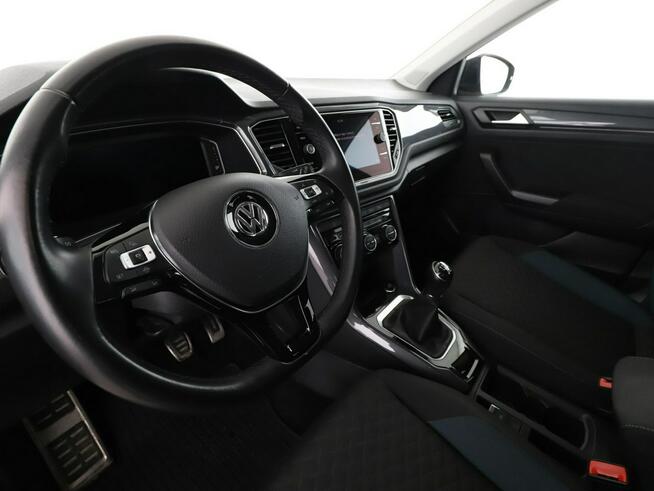 Volkswagen T-Roc navi klima auto grzane fotele virtual cocpit czujniki parkowania