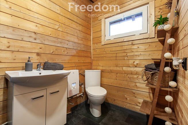 Domek rekreacyjny w magicznej scenerii. Szteklin