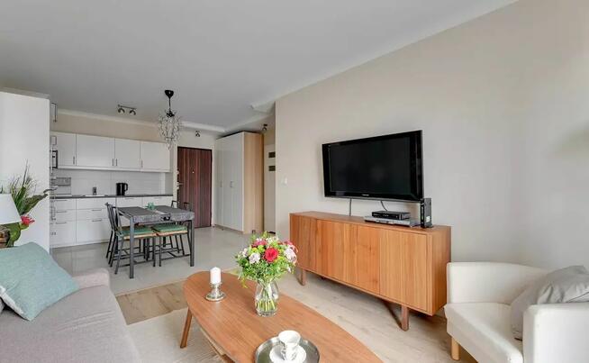 Atrakcyjne 2 pokoje z halą i komórką blisko Starego Miasta