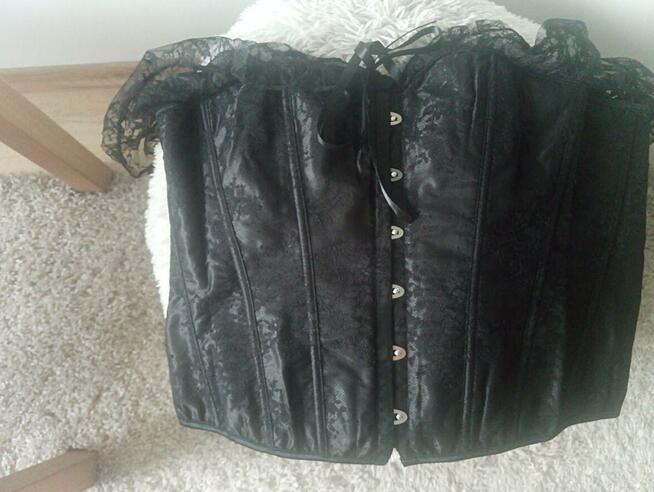 Gorset z koronką plus size