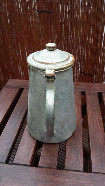 Stary aluminiowy dzbanek do kawy/herbaty retro vintage