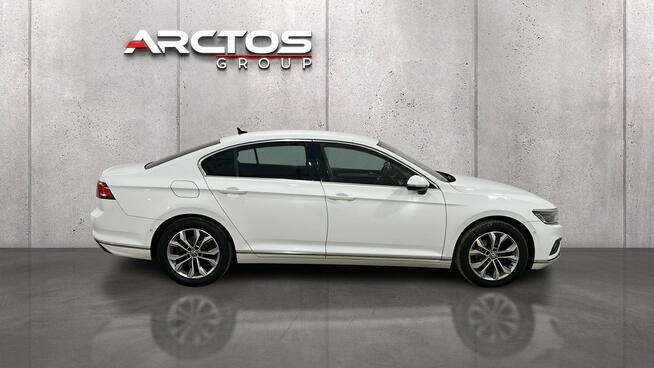 Volkswagen Passat 2.0 TSI Elegance DSG sedan