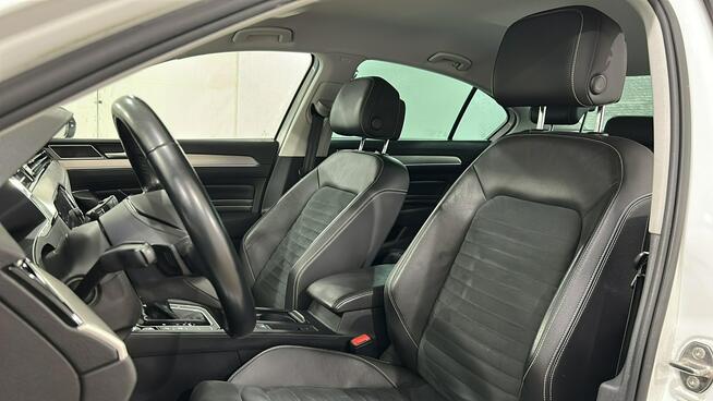 Volkswagen Passat 2.0 TSI Elegance DSG sedan