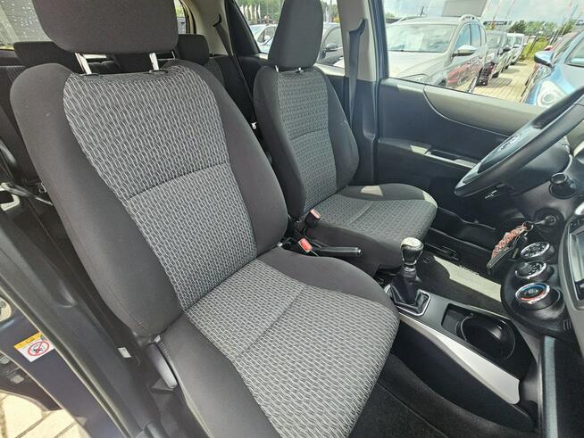 Kamera cofania, alufelgi, serwisoawany Toyota,