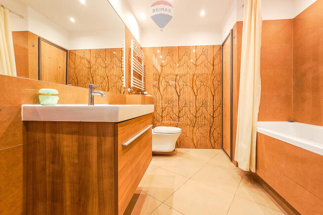 Apartament 83 m² z garażem – City Park, Centrum