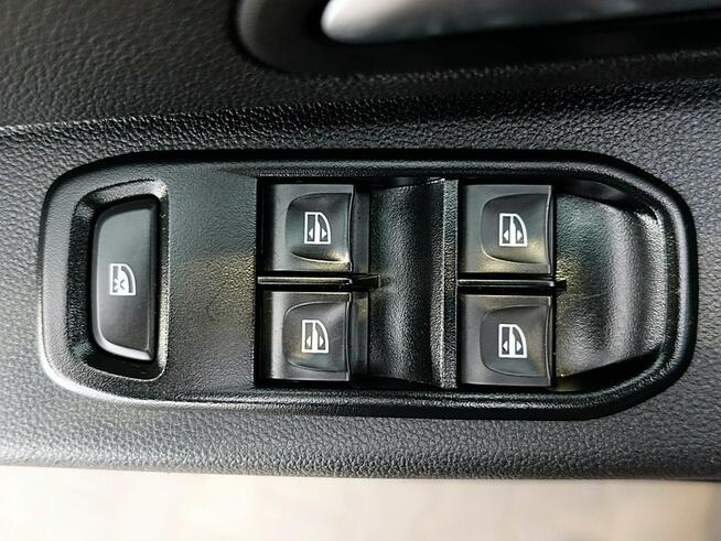 Dacia Duster Led+NAVI+TEMPOMAT+Parktronic BEZWYPADKOWY Krajowy 1WŁ Serwisowany F23%