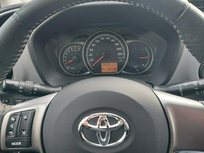 Toyota Yaris 15/16 SALON PL pierwszy właściciel 34 tys. km.