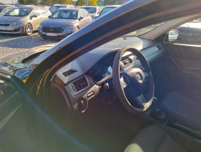 Škoda RAPID 1.2 Benzyna Zajerestrowany Serwisowana Oryginalny Przebieg