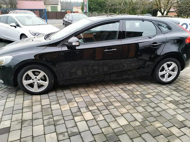 Volvo V40 2.0 D2 Navi LIFT Serwisowany