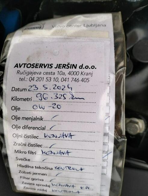 Volvo V40 2.0 D2 Navi LIFT Serwisowany