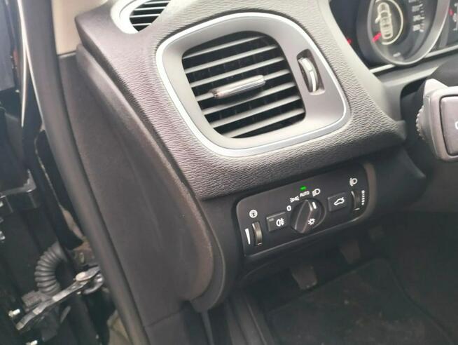 Volvo V40 2.0 D2 Navi LIFT Serwisowany