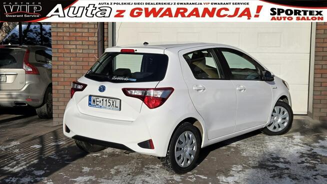 Toyota Yaris Hybrid 100 KM , Premium E-Cvt, Nawigacja,Salon PL,I WŁ,Serwis ASO,