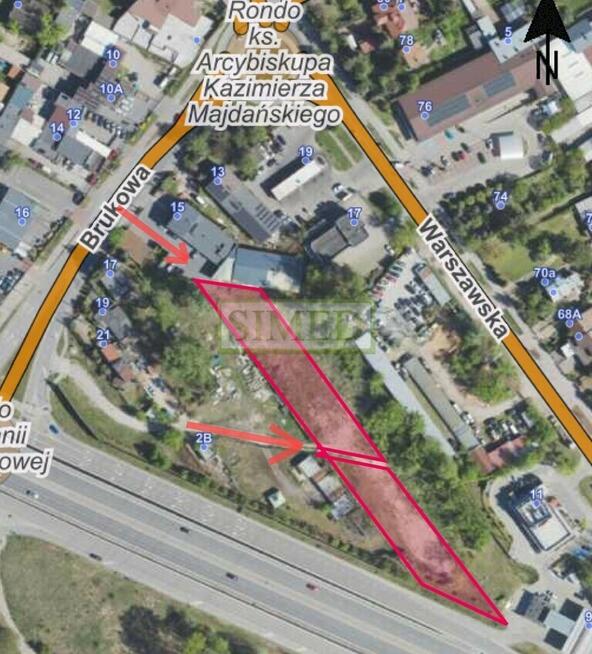 Okolice Auchan,przy trasie nr 7 wjazd do Łomianek