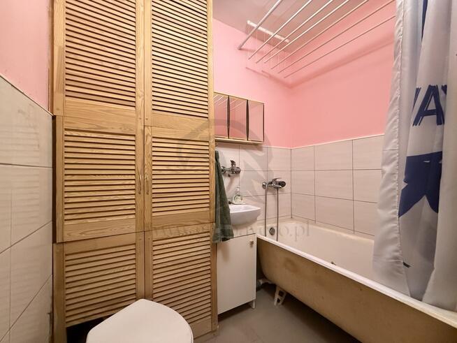 Loftowy vibe w zielonej ramie