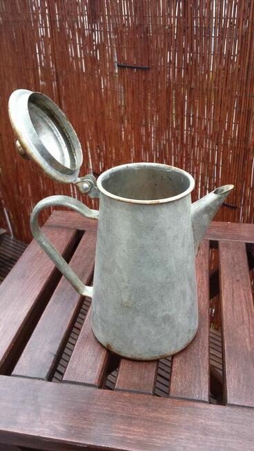 Stary aluminiowy dzbanek do kawy/herbaty retro vintage