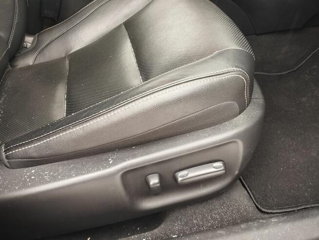 TOYOTA AVENSIS PANORAMA NAVI KAMERA HAK