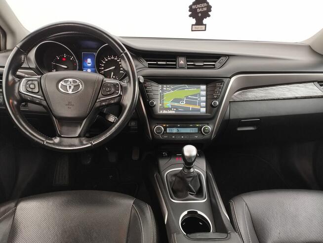 TOYOTA AVENSIS PANORAMA NAVI KAMERA HAK