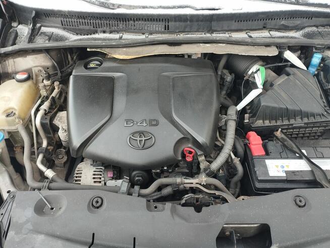 TOYOTA AVENSIS PANORAMA NAVI KAMERA HAK