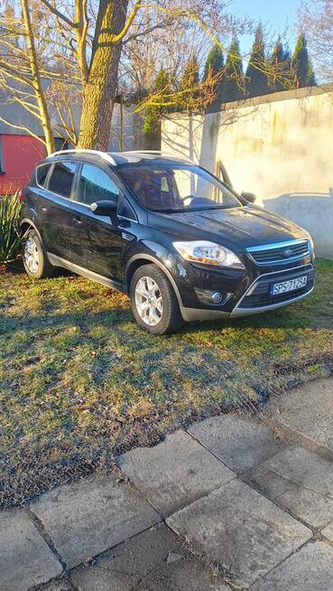 Ford Kuga uszkodzony