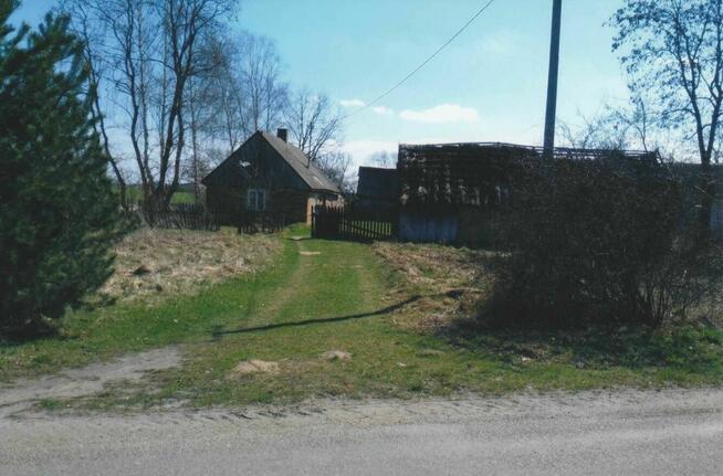 Sprzedam lub zamienię działkę z budynkami na mieszkanie.