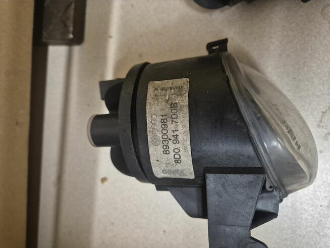 Halogen lewy prawy przód Audi A4 B5 lift