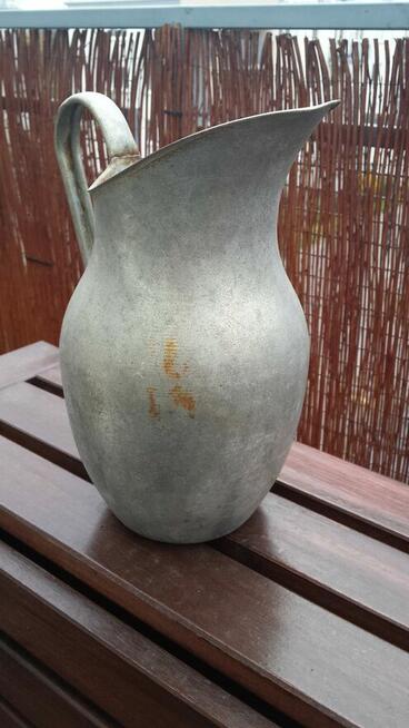 Stary aluminiowy dzbanek karafka retro vintage