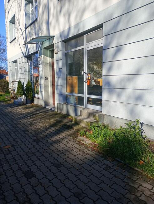 Lokal użytkowy po remoncie, gotowy do podjęcia działalności.