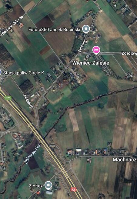 Hala 550 m² + budynki 300 m², działka 1 ha, media, A1