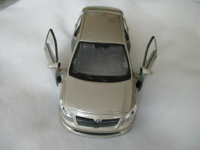 Model samochodu Toyota Corolla.