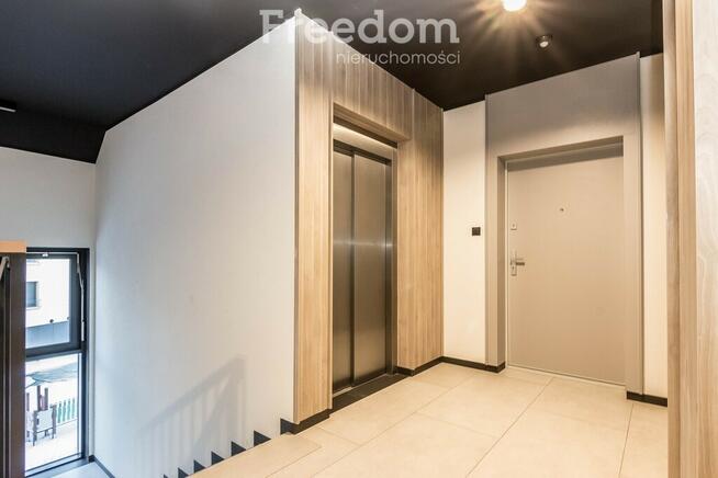 4 pokojowy, dwupoziomowy apartament, 84 m2