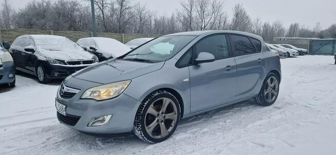 Opel Astra Jeden Właściciel Zarejestrowany 1.7 Cdti