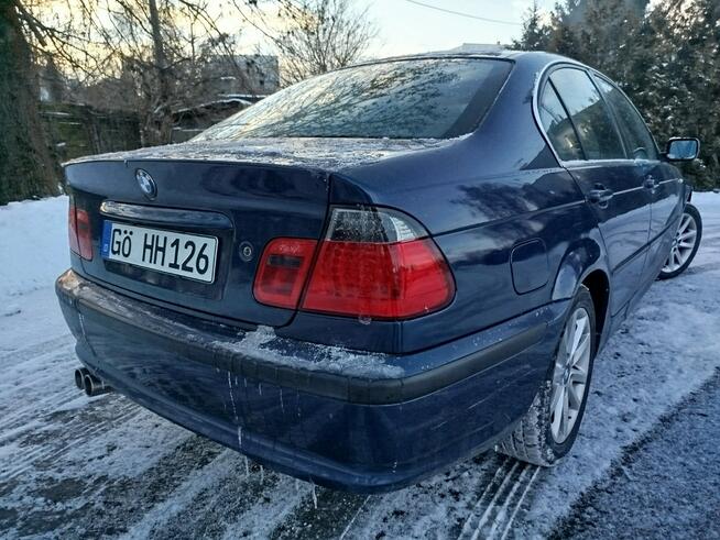 BMW 318 ZADBANA bez rdzy sedan benzyna