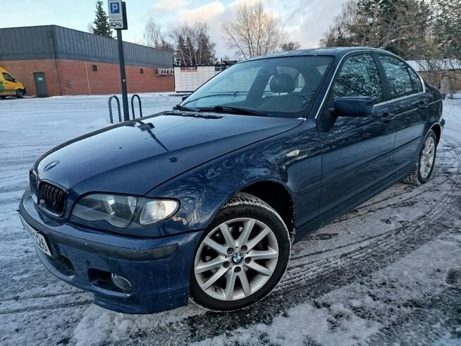 BMW 318 ZADBANA bez rdzy sedan benzyna