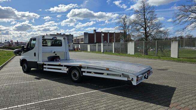 Renault master producent najazdów autolaweta LEO-CAR zabudow