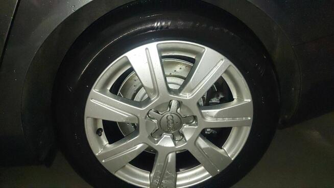 prawie nowe 4 opony wielosezonowe dunlop 225/50 R17