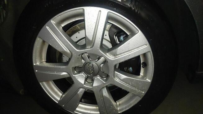 prawie nowe 4 opony wielosezonowe dunlop 225/50 R17