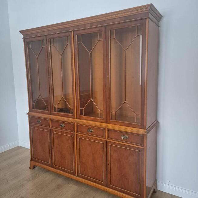 Meble witryna komoda