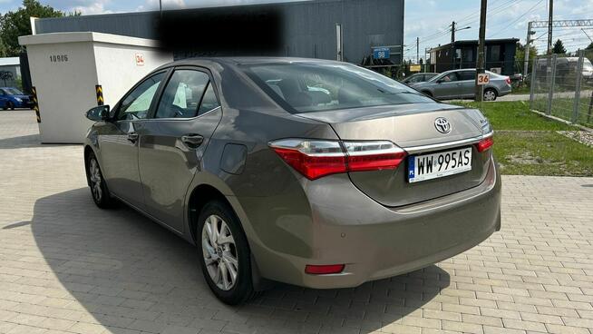 Toyota Corolla Sedan