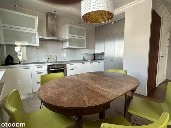 4 pokojowy apartament z 3 miejscami w garażu podziemnym