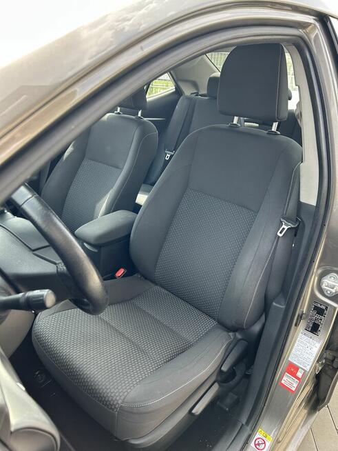 Toyota Corolla Sedan