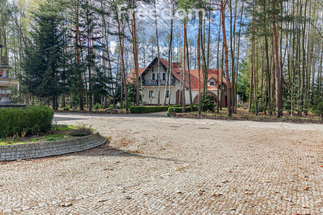 Dom, hale, biuro - okolice Konstancin Jeziorna