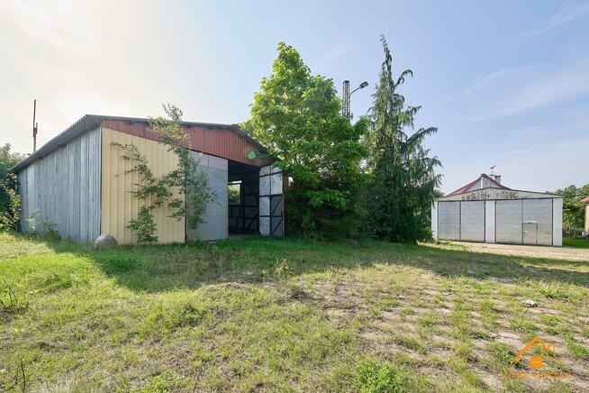 Dom z halą warsztatowo-garażową przy S7