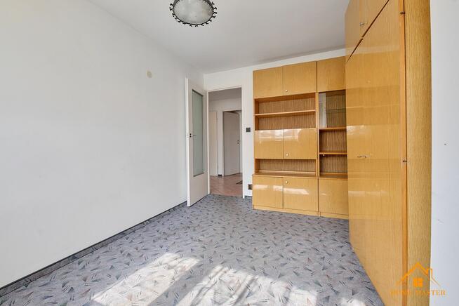 Dom z halą warsztatowo-garażową przy S7